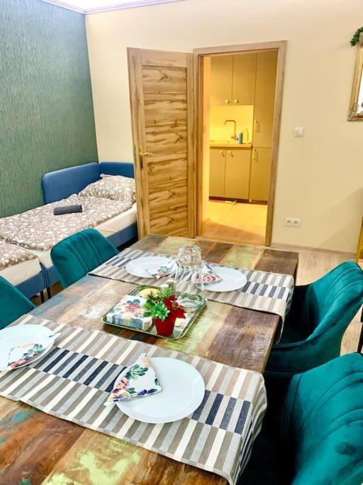 Brand New, Design Apartment Jojo, Oldtown, Balcony براتسيلافا المظهر الخارجي الصورة