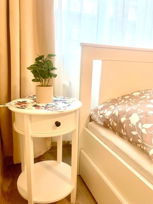Brand New, Design Apartment Jojo, Oldtown, Balcony براتسيلافا المظهر الخارجي الصورة