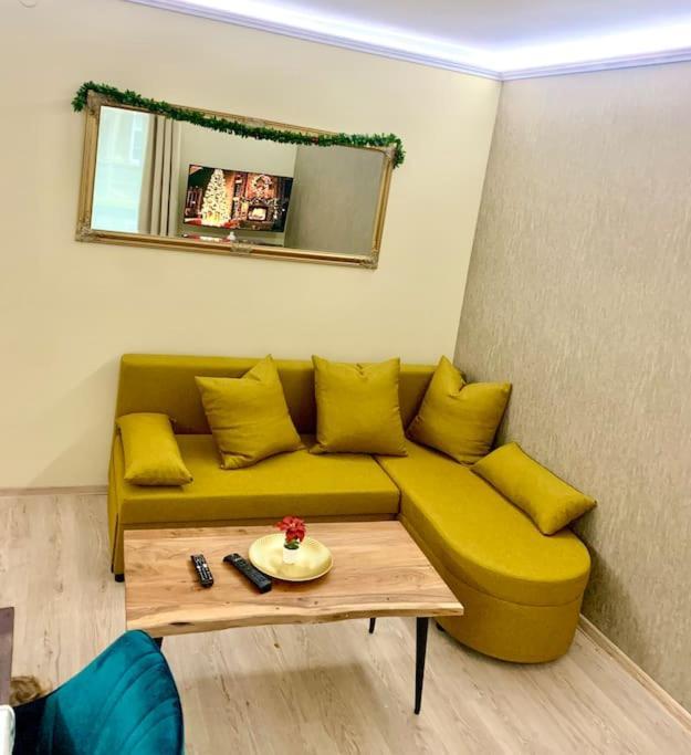 Brand New, Design Apartment Jojo, Oldtown, Balcony براتسيلافا المظهر الخارجي الصورة